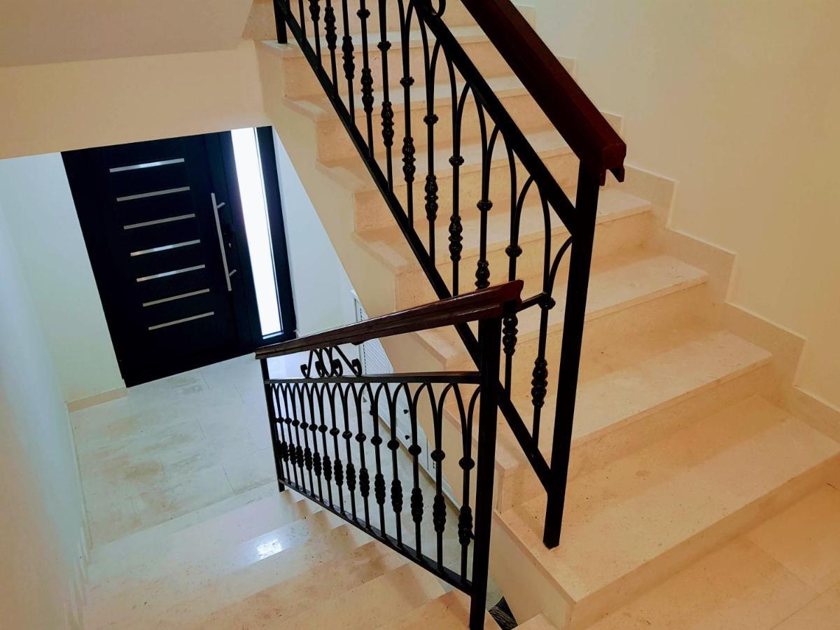 Ralux Apartman Tivat Buitenkant foto