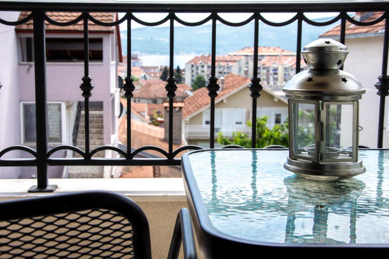 Ralux Apartman Tivat Buitenkant foto